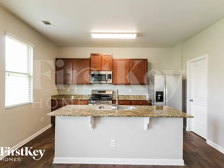 5519 Luther Ct — Photo 6