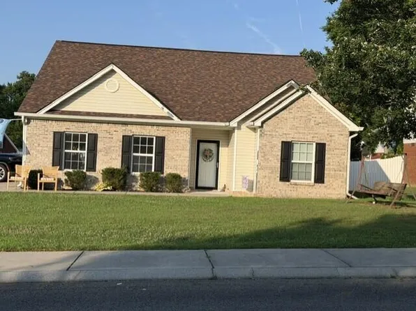 575 Peachtree Cir, Ringgold, GA 30736