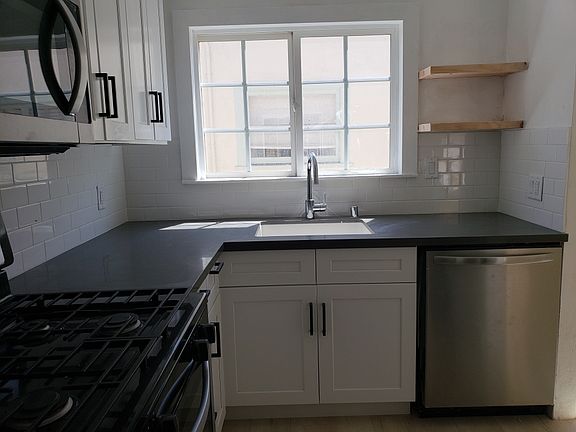 4th image of 1512 Glendale Blvd