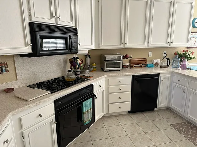 1616 Warbler Ct — Photo 5