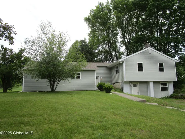 556 Cottrell Road, Hoosick Falls, NY 12090