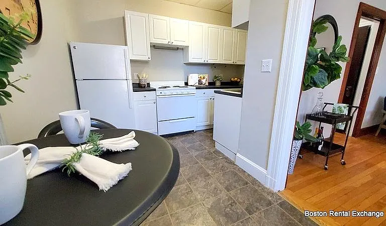 123 Orchard St #7 — Photo 5