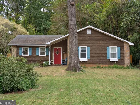 1026 S Confederate Dr, Macon, GA 31220