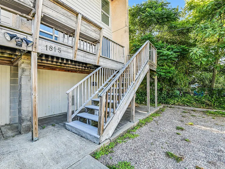 1817 Biovu Dr — Photo 22