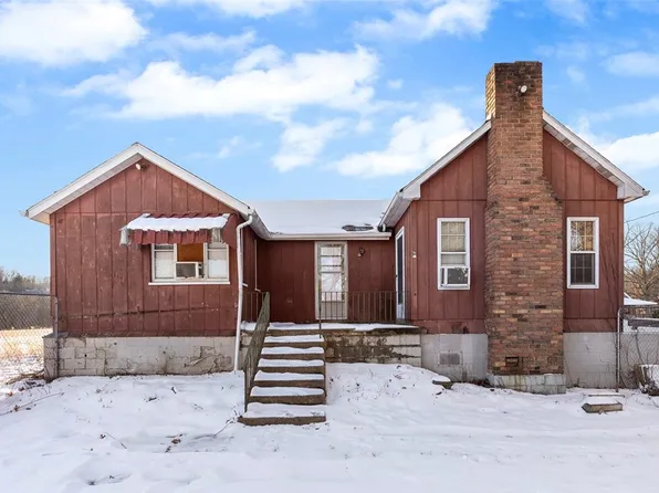 12740 Woomer Ln, Irwin, PA 15642