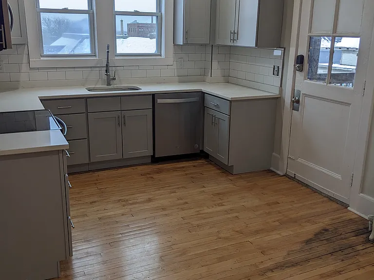 191 Elm St #10 — Photo 2
