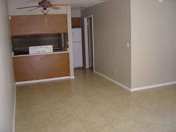 2nd image of 5170 SE 31st St APT A