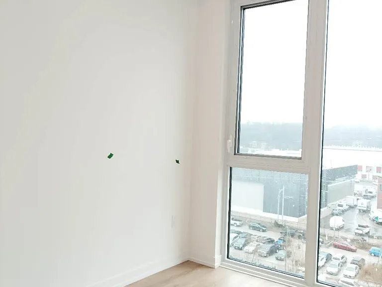 500 Dupont St #710 — Photo 4