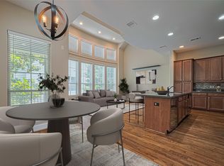 2910 Leeland St, Houston, TX 77003