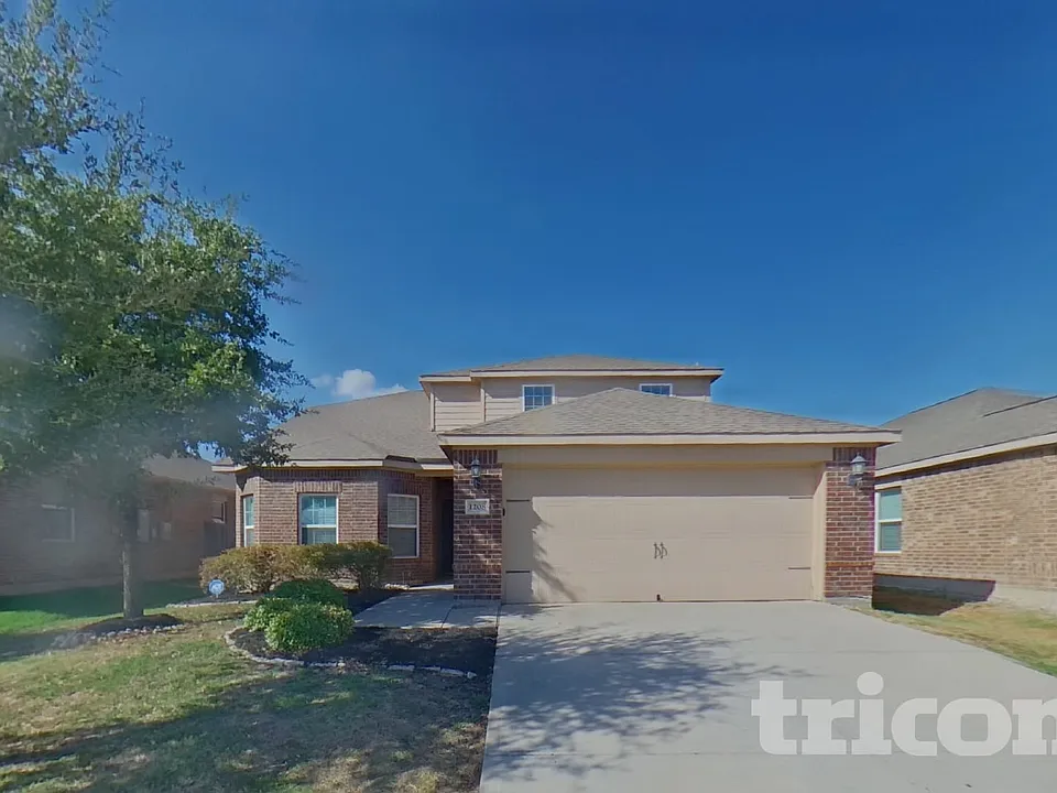 1208 Lombardy Dr