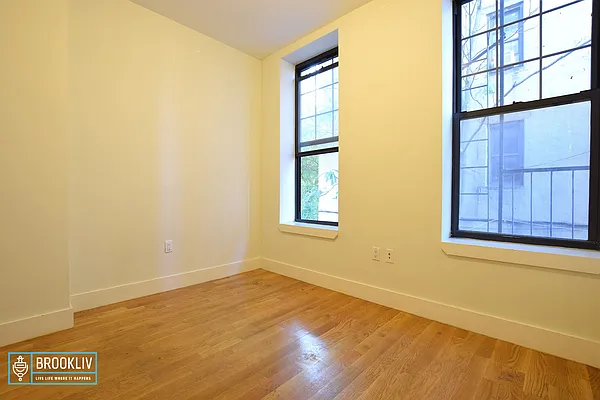 Rented by null | media 16