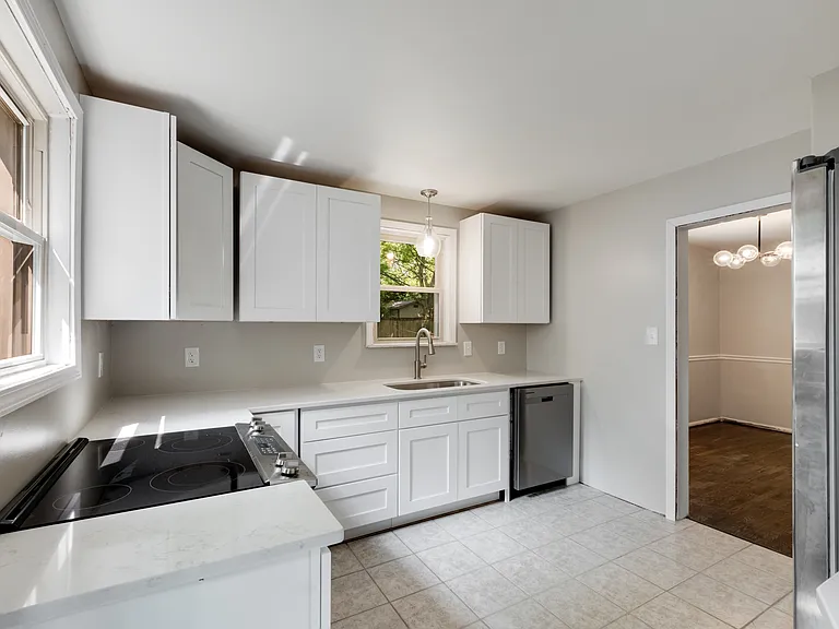 1428 Greenland Ave — Photo 11