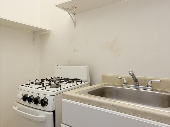 3rd image of 175 E 93rd St APT 2A