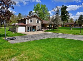 9609 E Madison Rd, Saint Helen, MI 48656