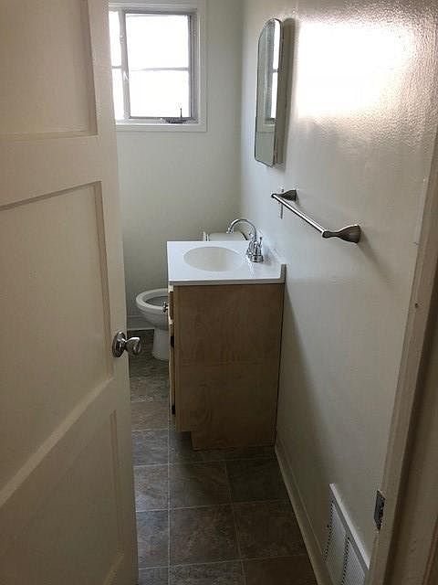 2nd image of 4027 West Blvd