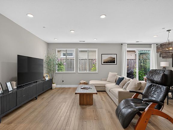 4th image of 5704 Kassandra Place