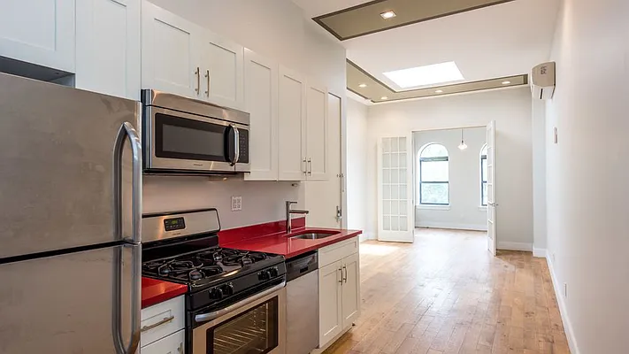 Rented by Nooklyn NYC LLC | media 40