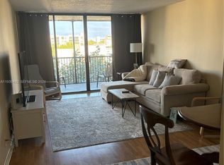 17 Royal Palm Way #4040, Boca Raton, FL 33432