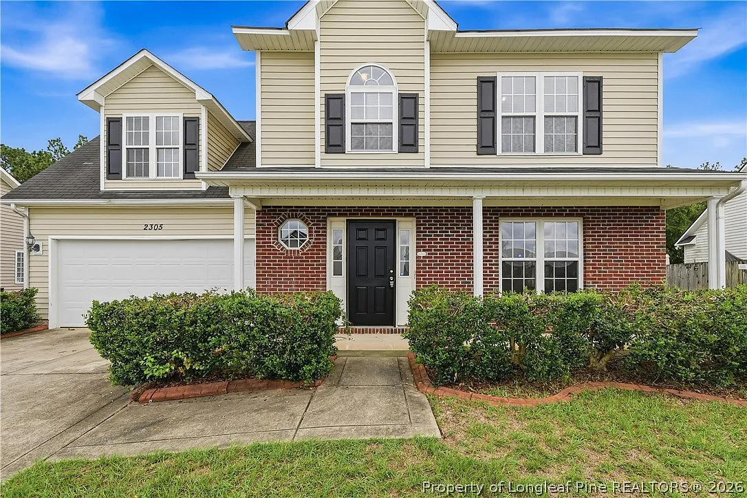 3 bed, 2.5 bath, 1924 sqft, $1,850 — Photo 2