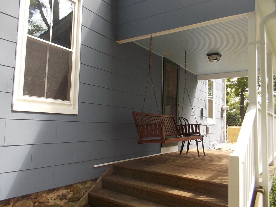 Private side entrance