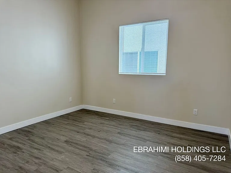 2976 National Ave — Photo 30