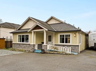 2306 Richmond Rd, Victoria, BC V8R4R8