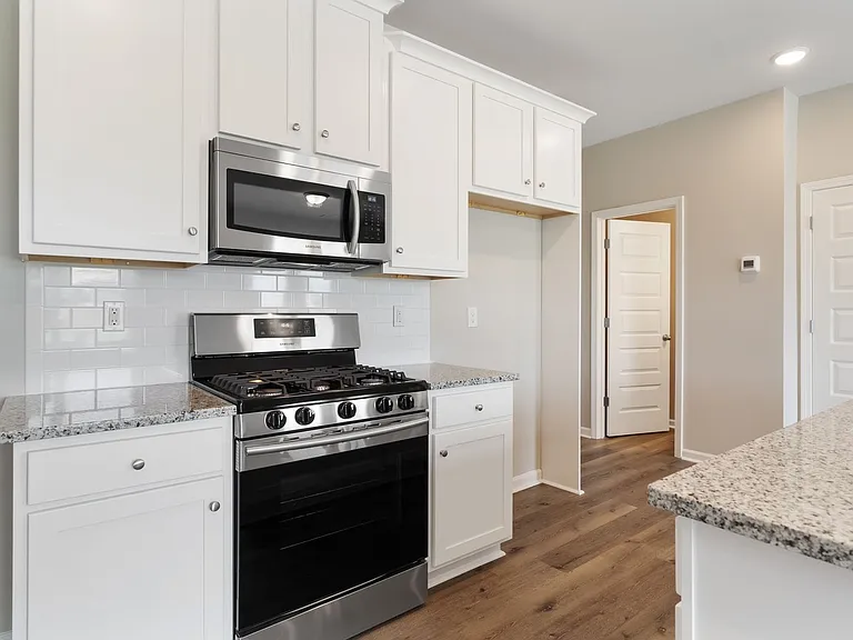 3785 Prospect Point Dr — Photo 10