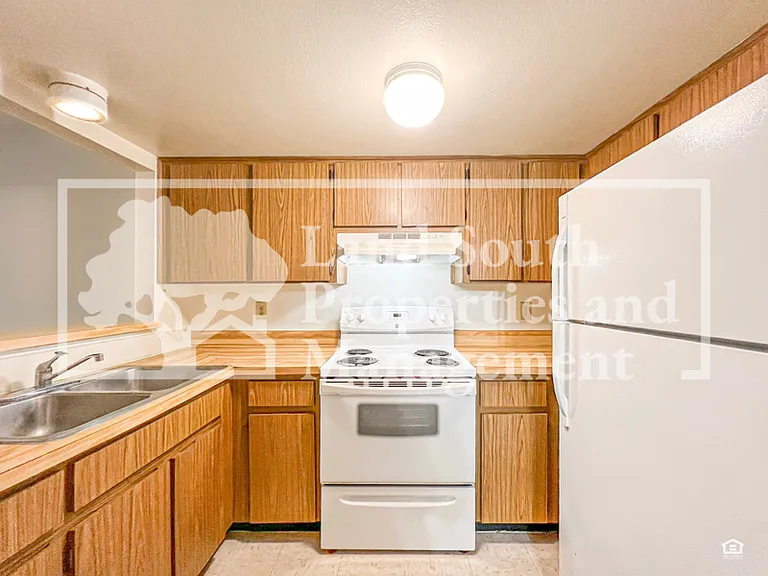 115 Cresap St #9 — Photo 4