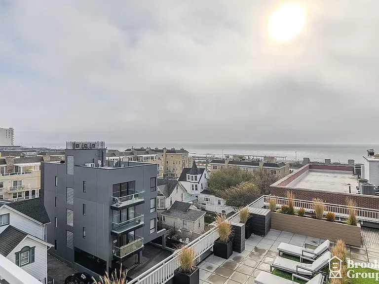 101-19 Rockaway Beach Blvd #2Q — Photo 8