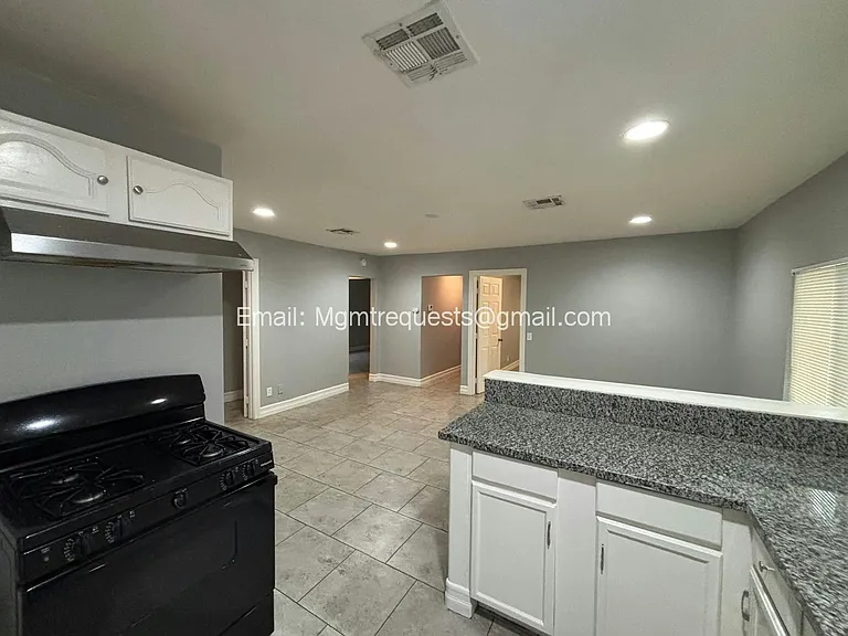 2994 9th St #2994 — Photo 5