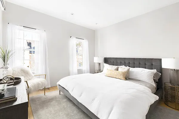 Rented by Douglas Elliman | media 7