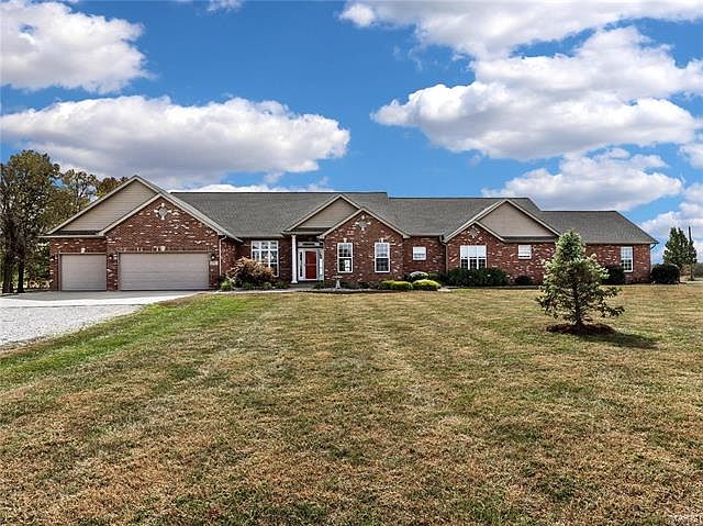 1st image of 6600 Red Sunset Ct