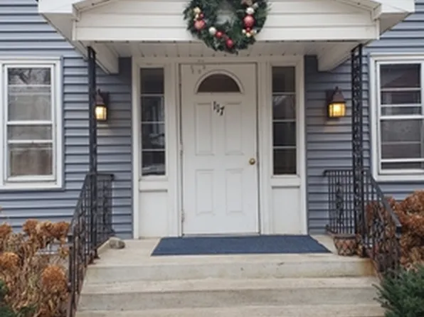 117 Cherry St W APT 5, Stillwater, MN 55082