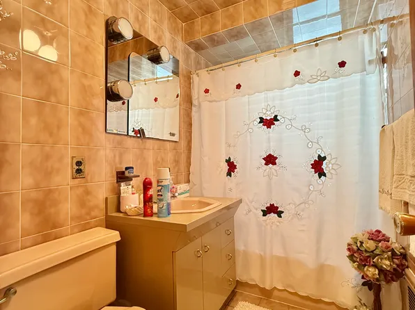 2049 71st Street image 9 of 19