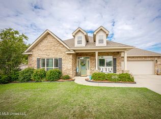 1006 Prairie Grass Ct, Ocean Springs, MS 39564