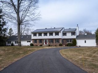 123 Laurel Rd, Wilbraham, MA 01095