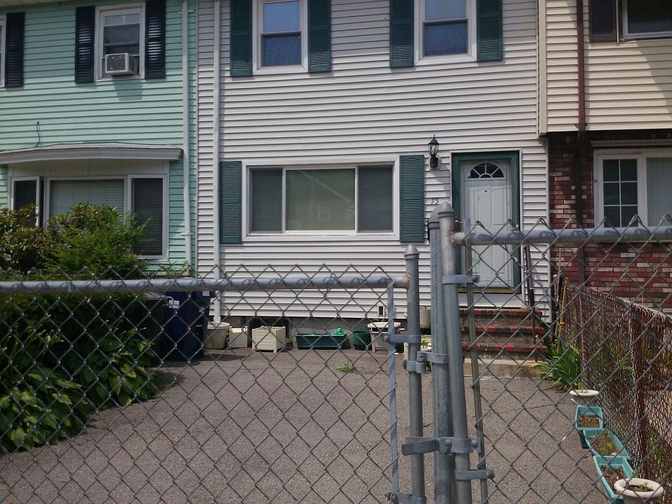 2nd image of 75 Jacob St