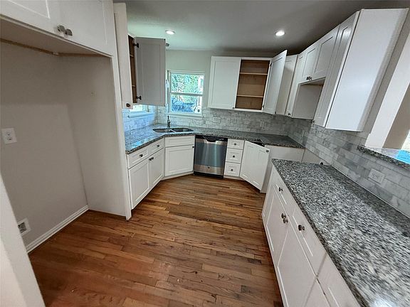 5th image of 7209 La Salette St