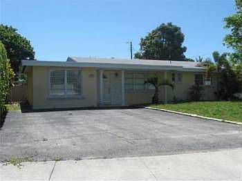 2nd image of 1470 SE 22nd Ave