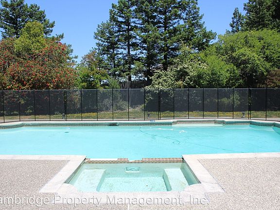 5th image of 2920 Churchill Dr
