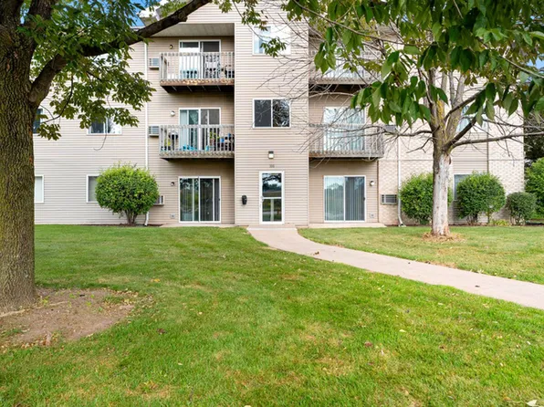 Fox Valley Meadows Apartments, 300 Schindler Pl #304-212, Menasha, WI 54952