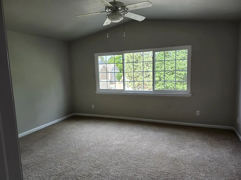 1432 Whitehall Dr #F — Photo 14