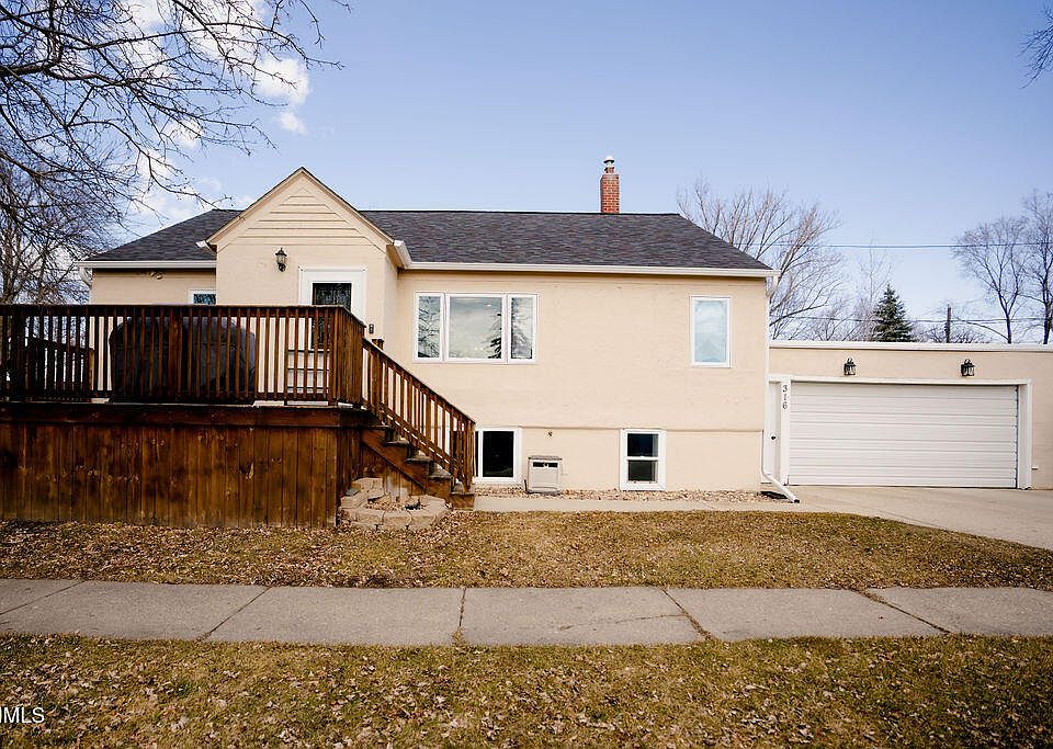 1st image of 316 8th St SW