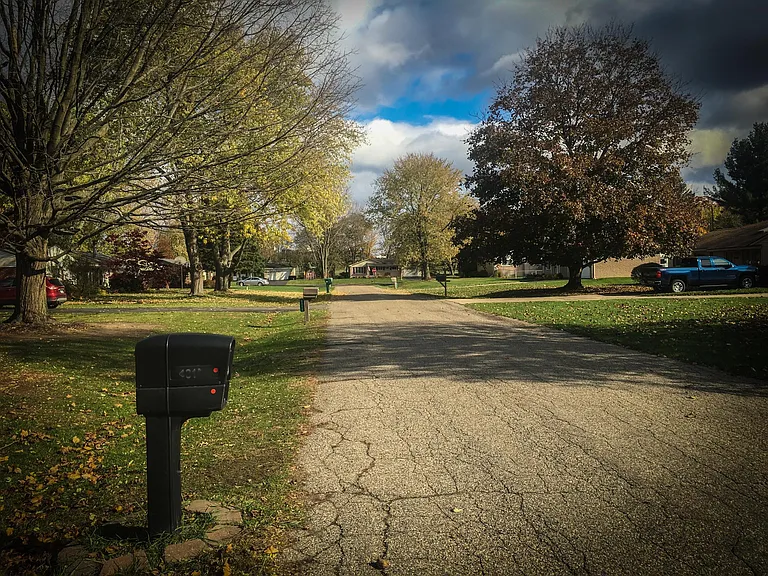 Eastward view of Crab Apple St