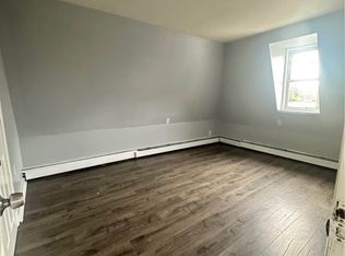 5 S White St APT 1, Poughkeepsie, NY 12601