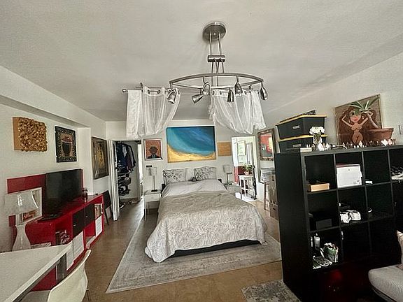 4th image of 1241 14th St APT 10