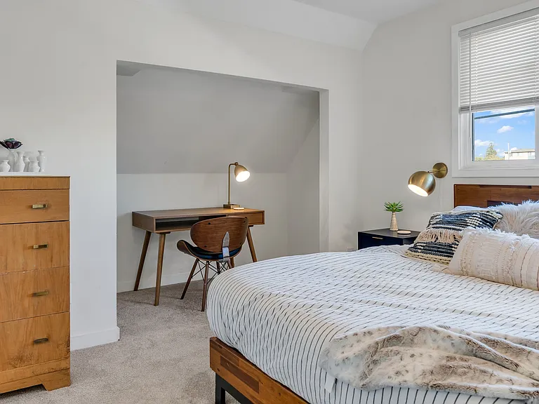 5506 NE Hoyt St — Photo 10