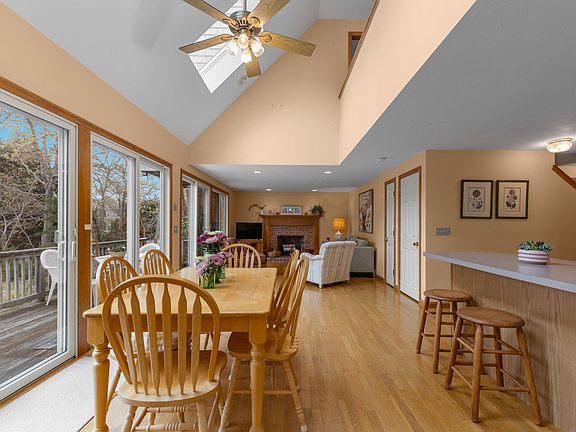 2nd image of 285 Blue Heron Road