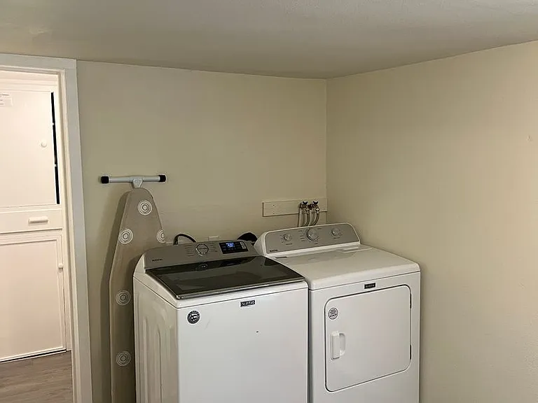 3026 N Hancock Ave — Photo 18