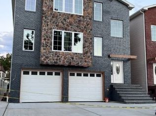 16 Cottage Pl FLOOR 1, East Orange, NJ 07017